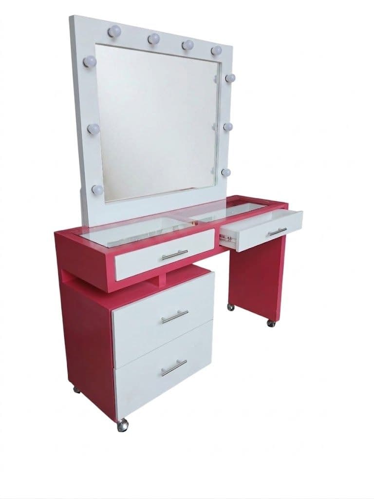 TOCADOR CRISTEL FUSHA/BLANCO 4 CAJONES CON CRISTAL